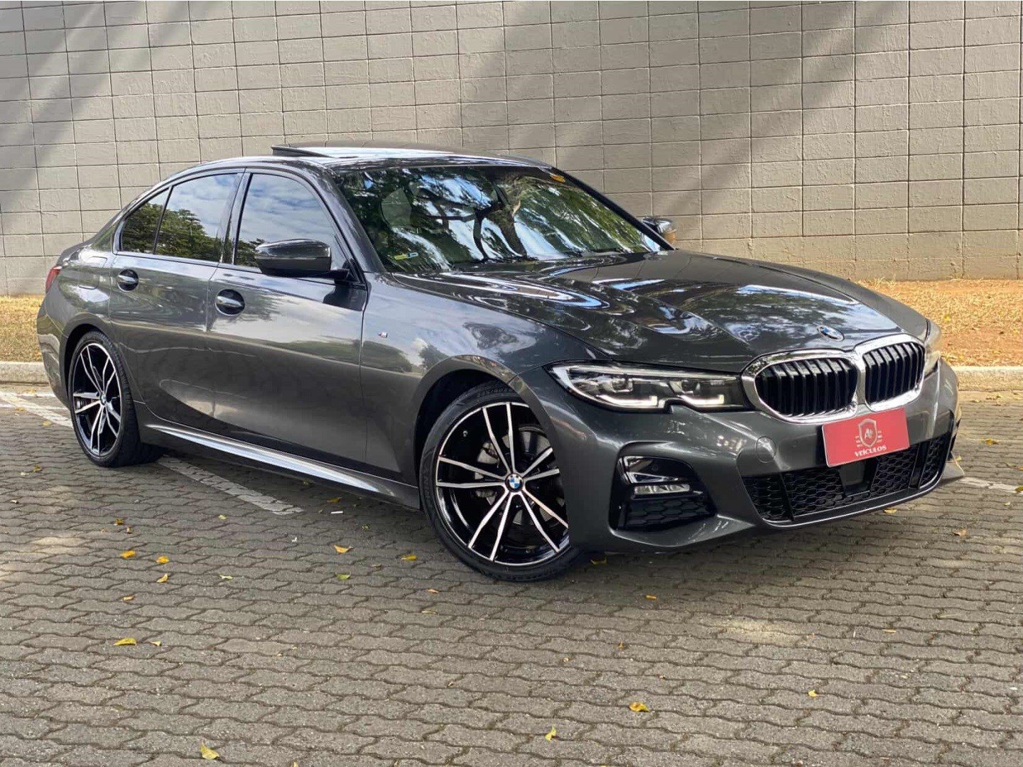BMW 320i