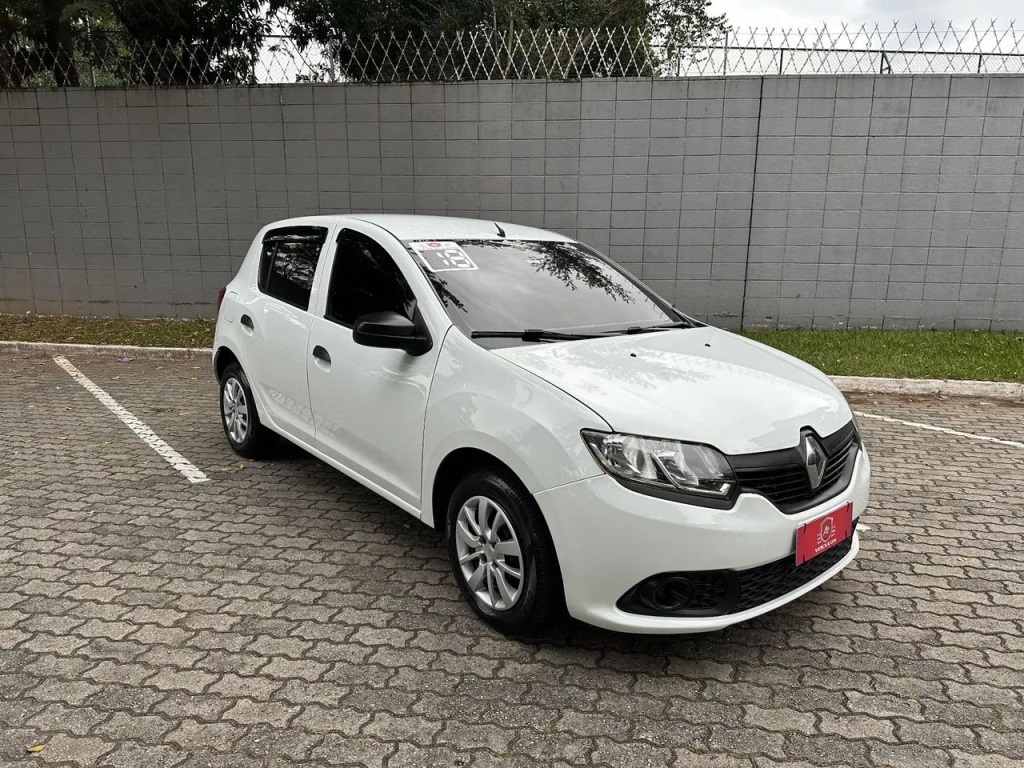 RENAULT SANDERO