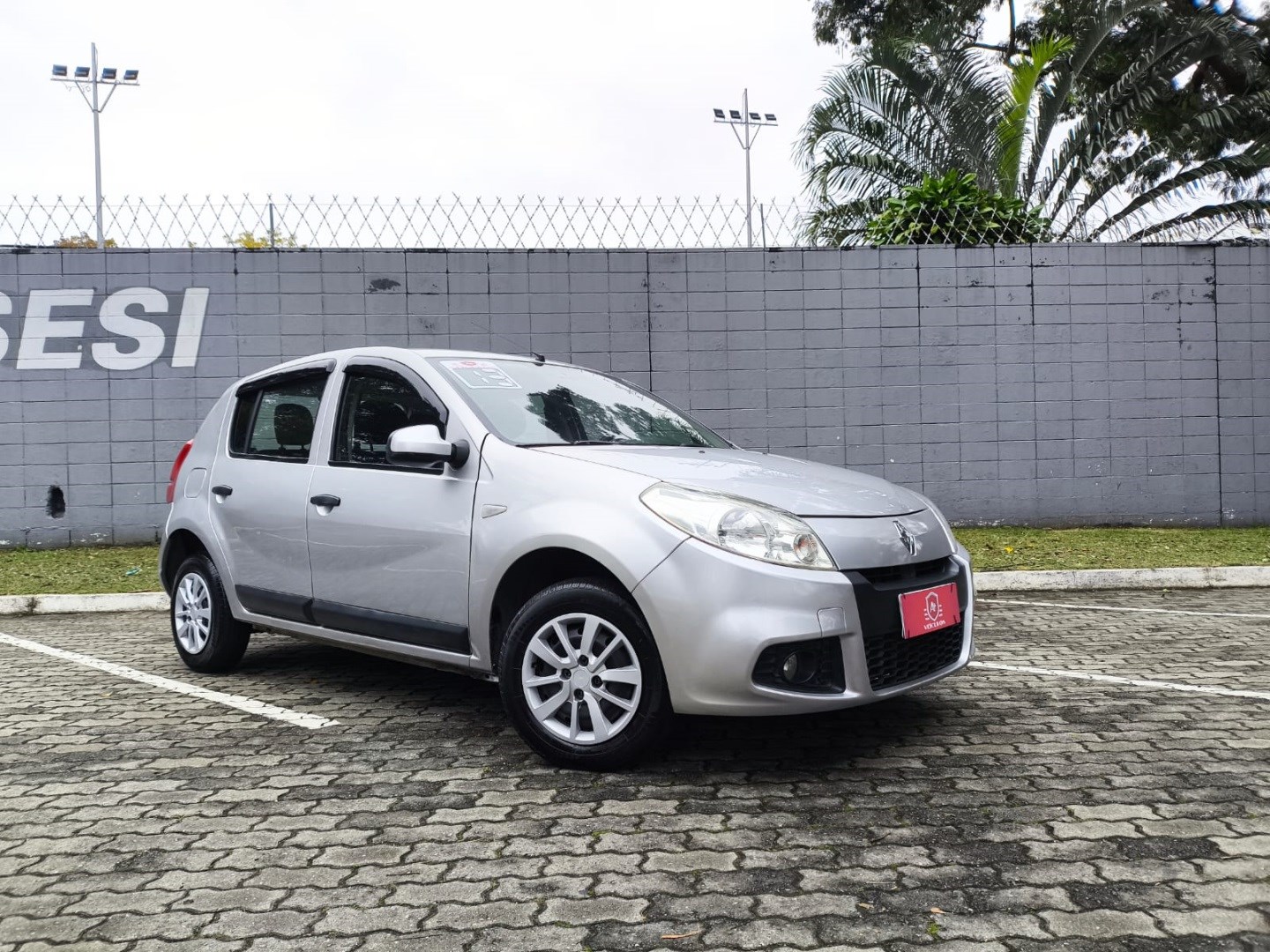 RENAULT SANDERO