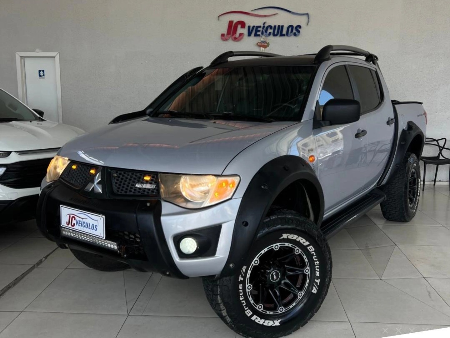 MITSUBISHI L200 SAVANA