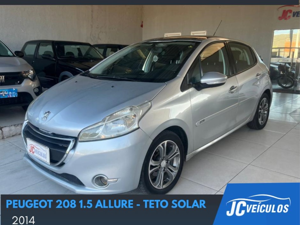 PEUGEOT 208