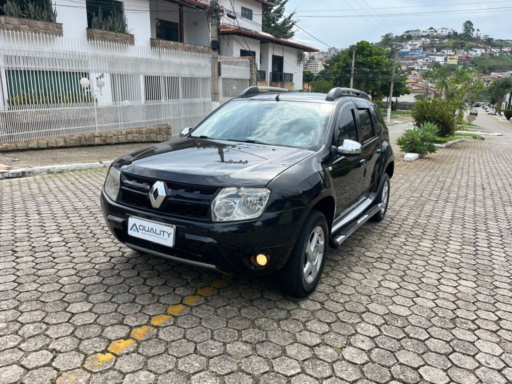 RENAULT DUSTER