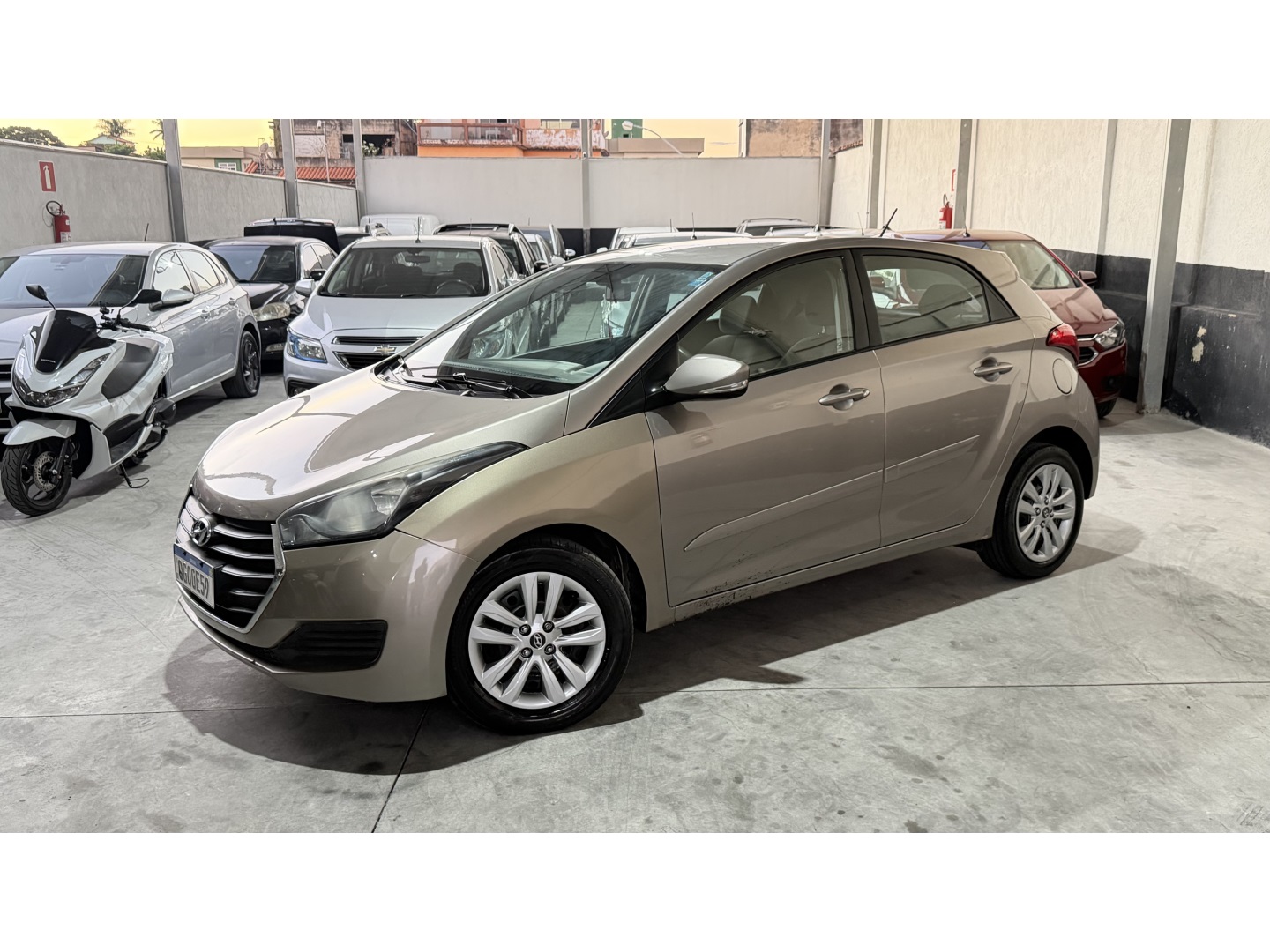 HYUNDAI HB20
