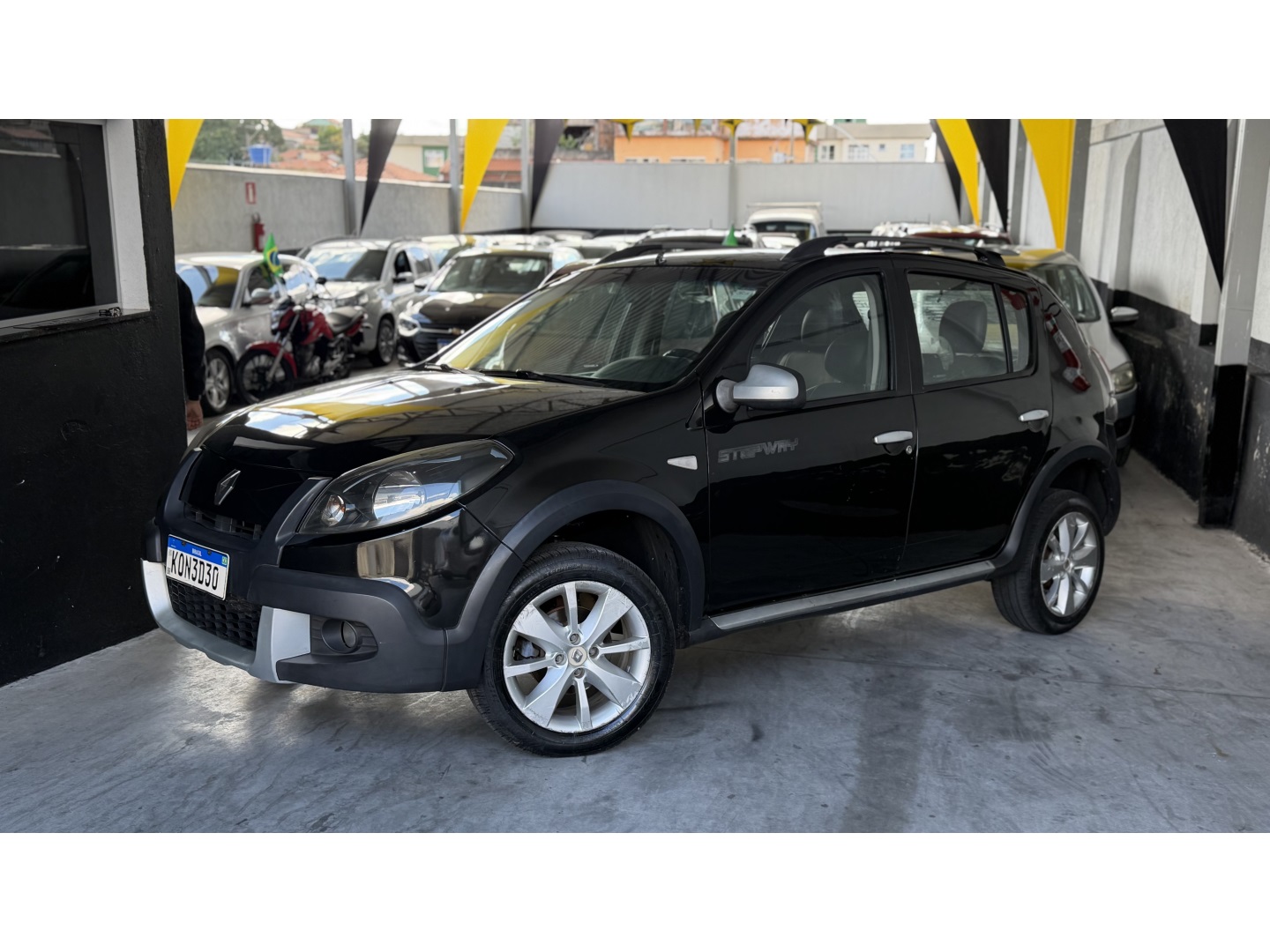 RENAULT SANDERO