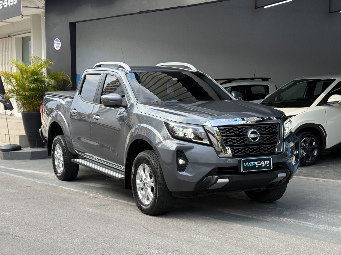 NISSAN FRONTIER