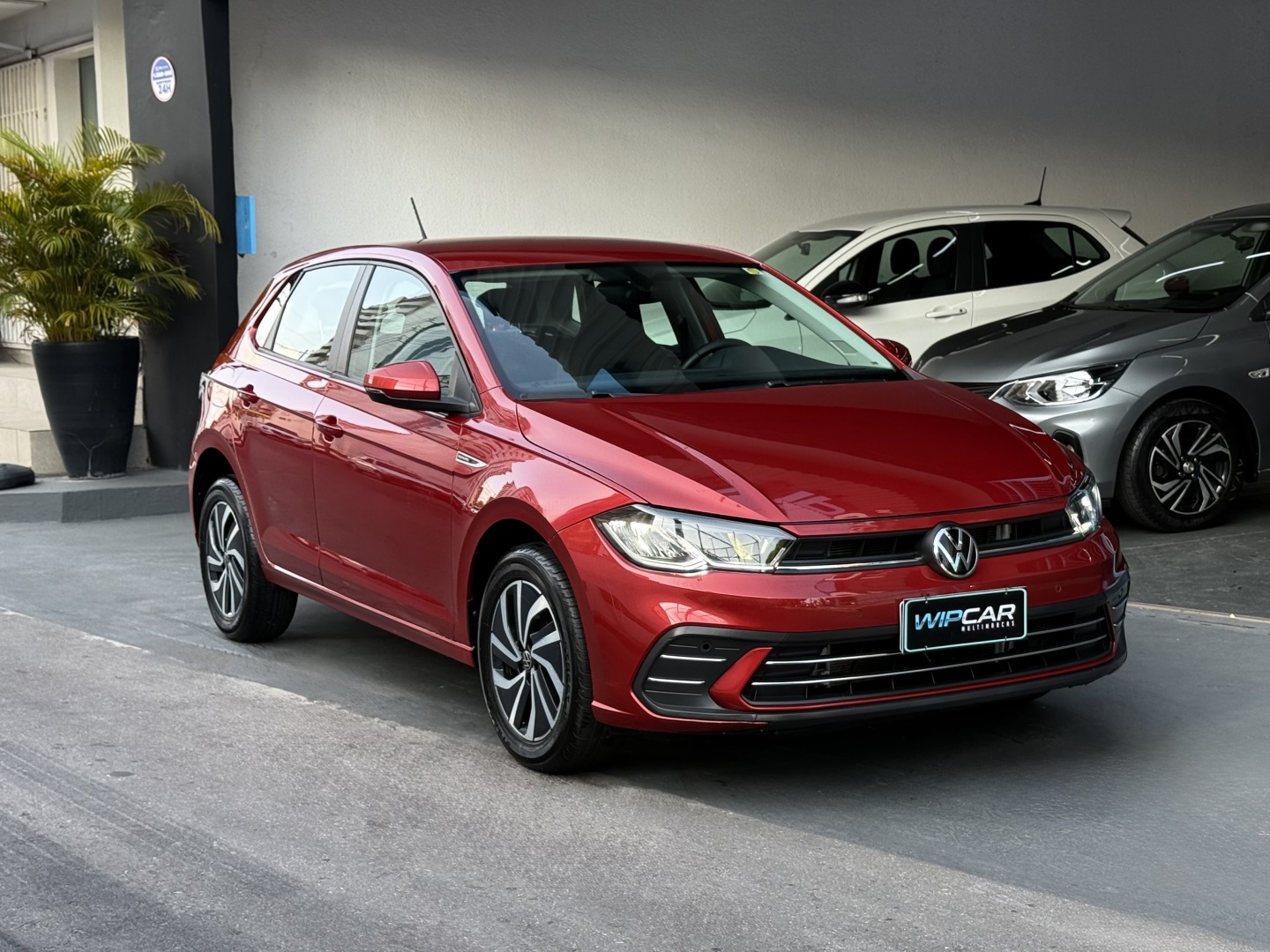 VOLKSWAGEN POLO
