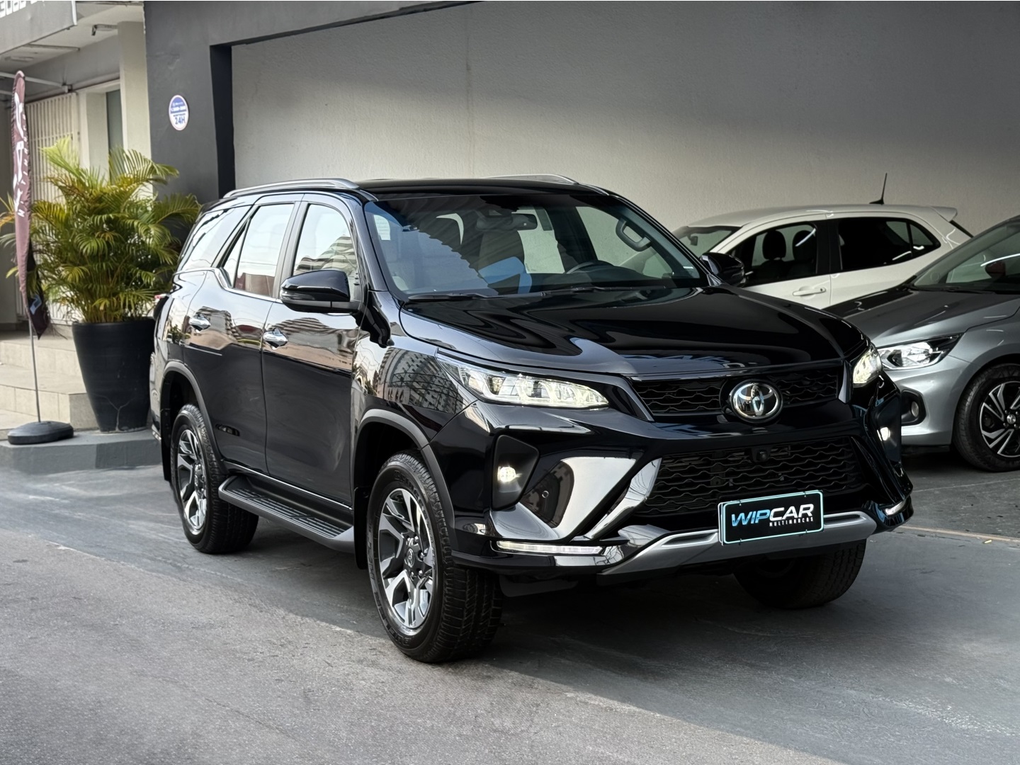 TOYOTA HILUX SW4