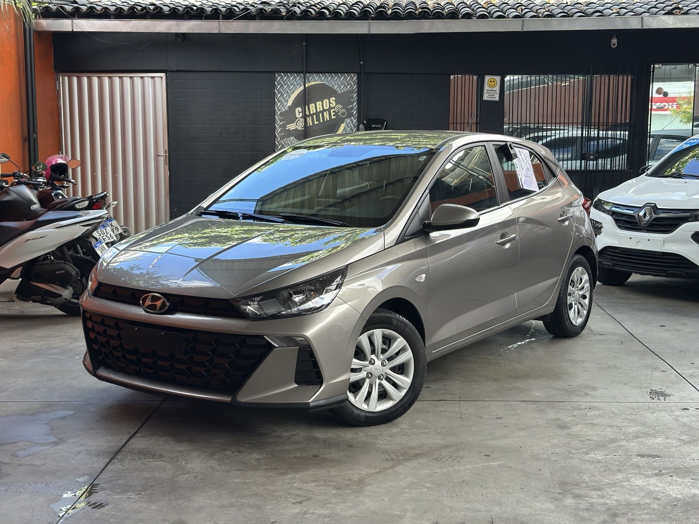 HYUNDAI HB20