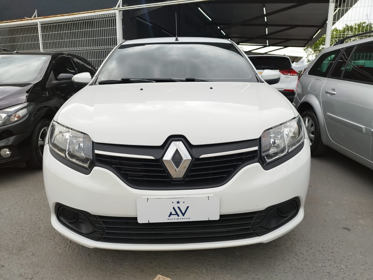 RENAULT LOGAN