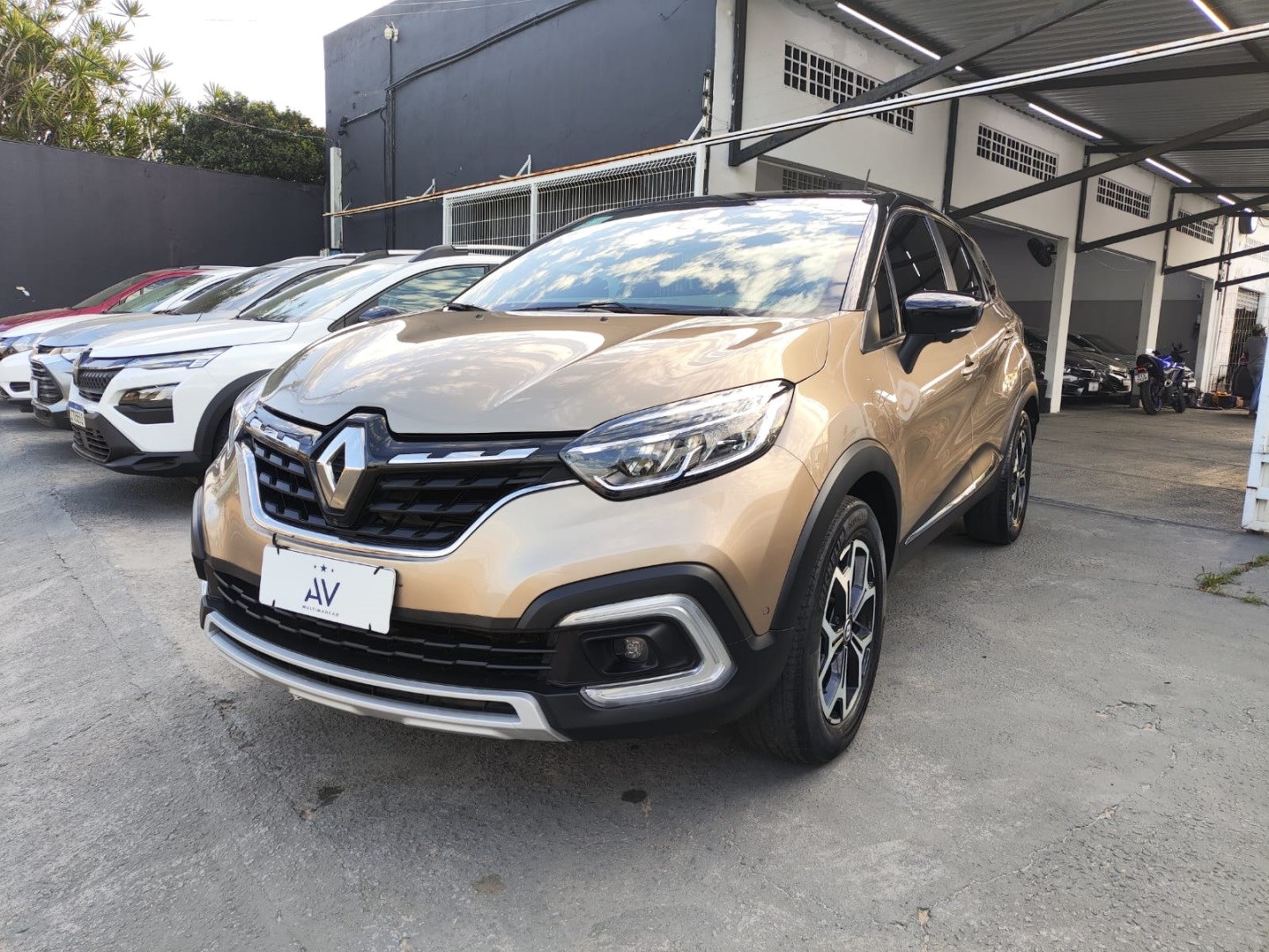 RENAULT CAPTUR