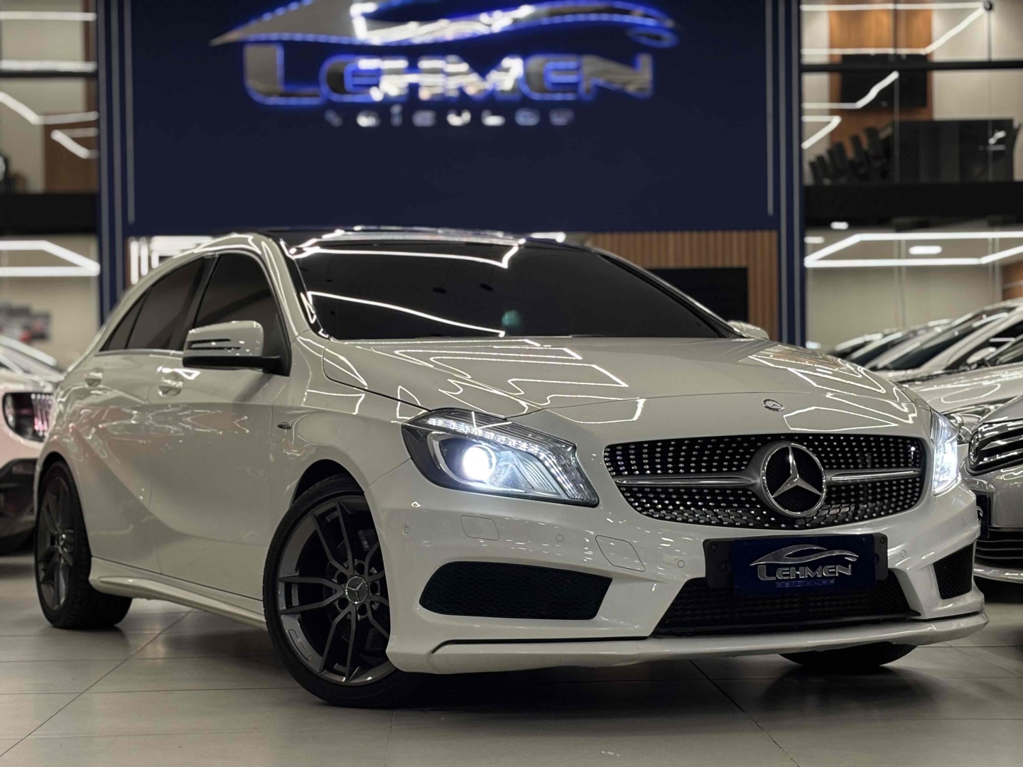 MERCEDES-BENZ A 250