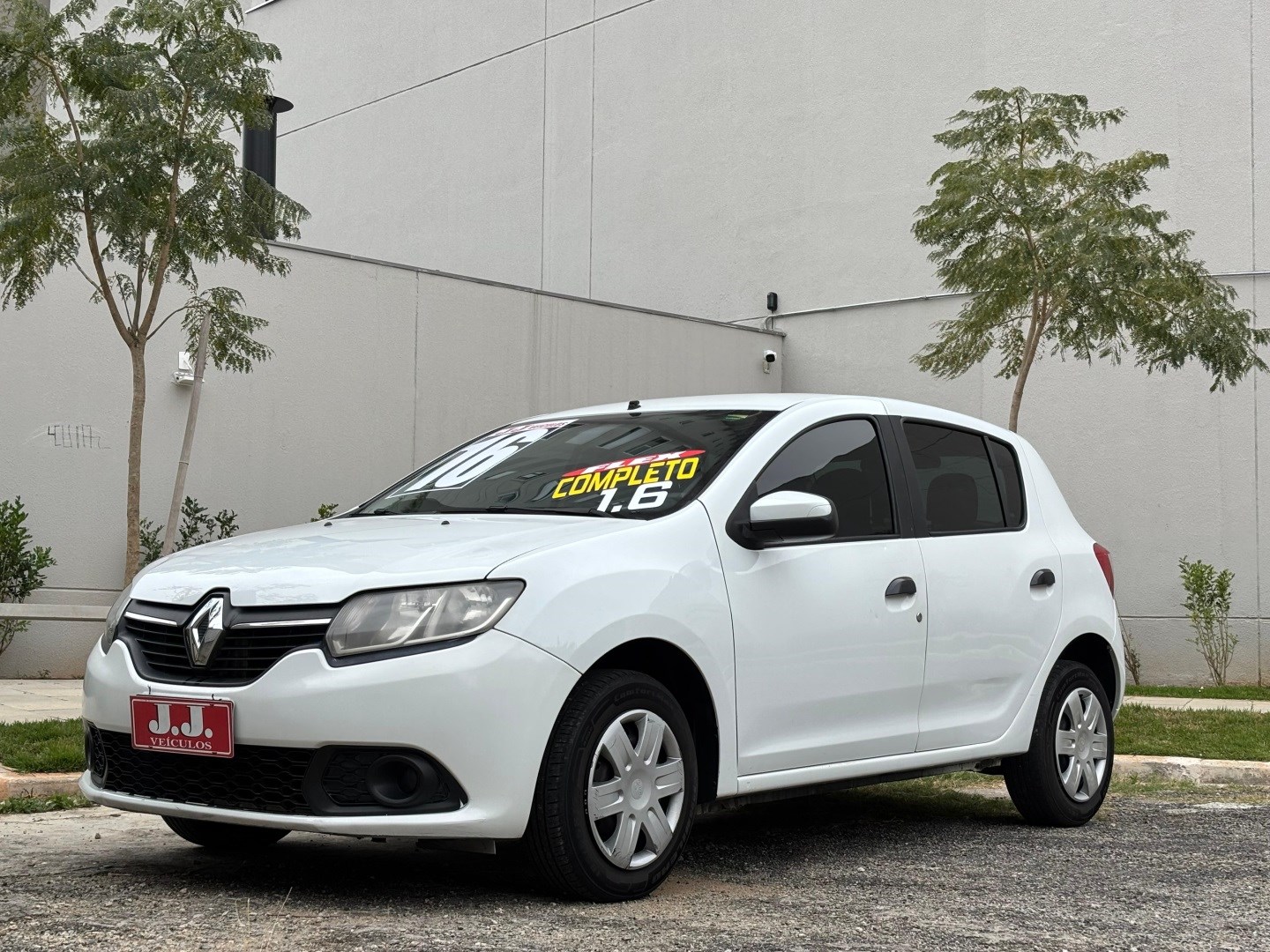 RENAULT SANDERO