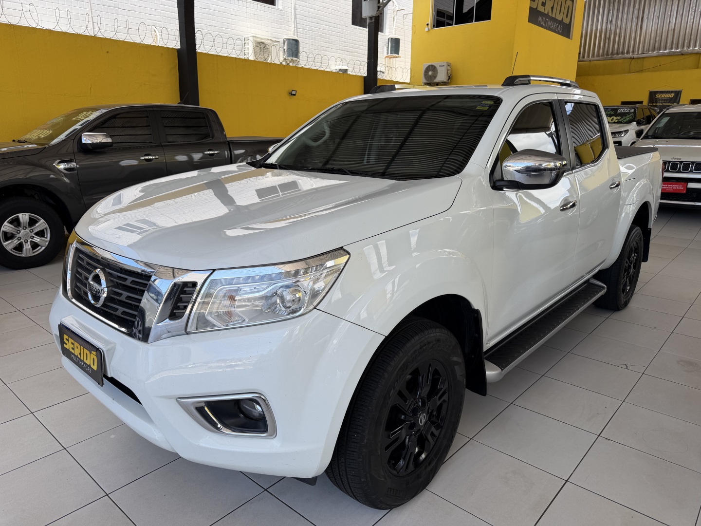 NISSAN FRONTIER