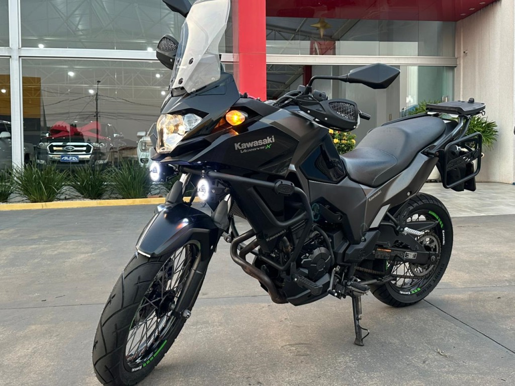 KAWASAKI VERSYS-X 300