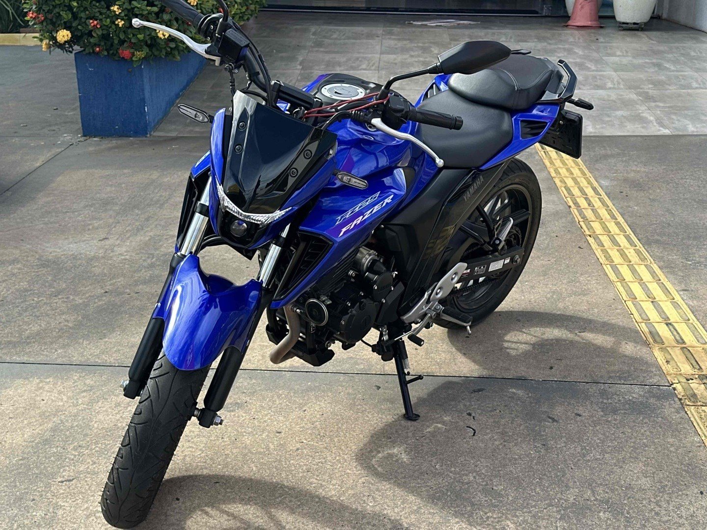 YAMAHA FZ25 FAZER ABS