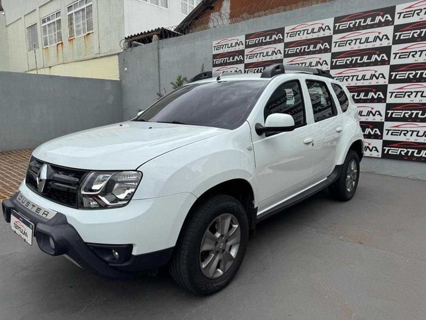 RENAULT DUSTER