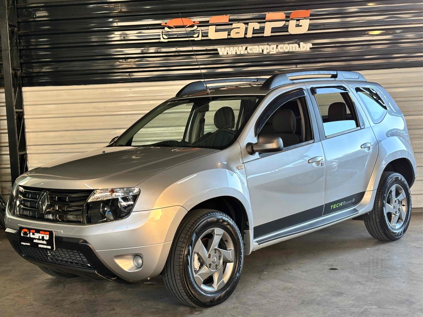RENAULT DUSTER