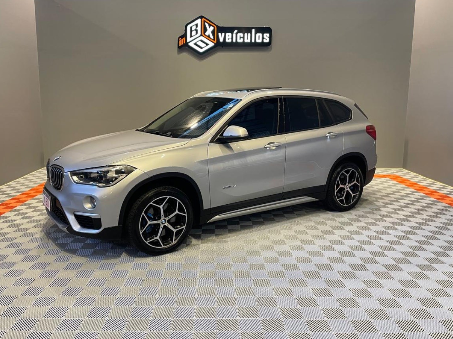 BMW X1