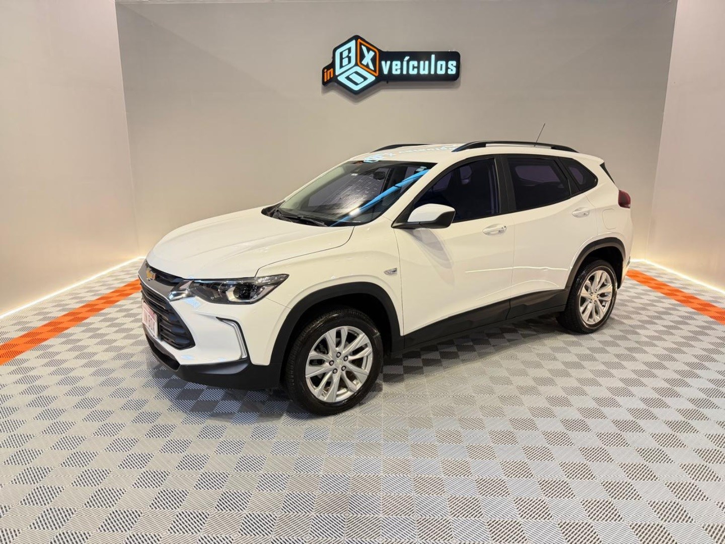 CHEVROLET TRACKER