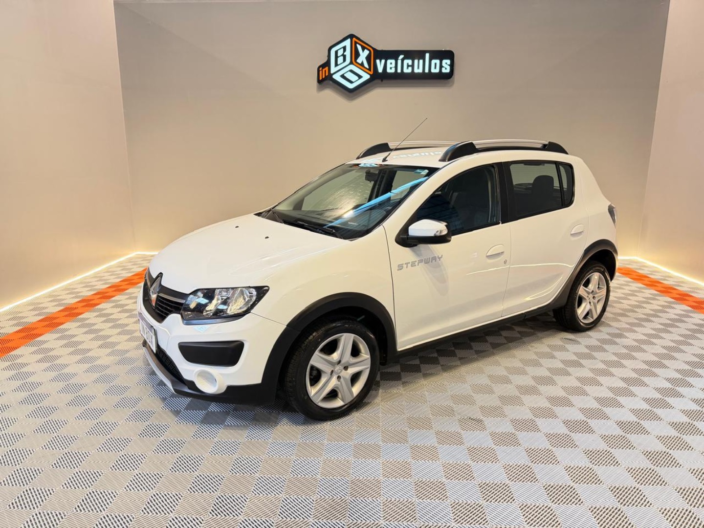 RENAULT SANDERO