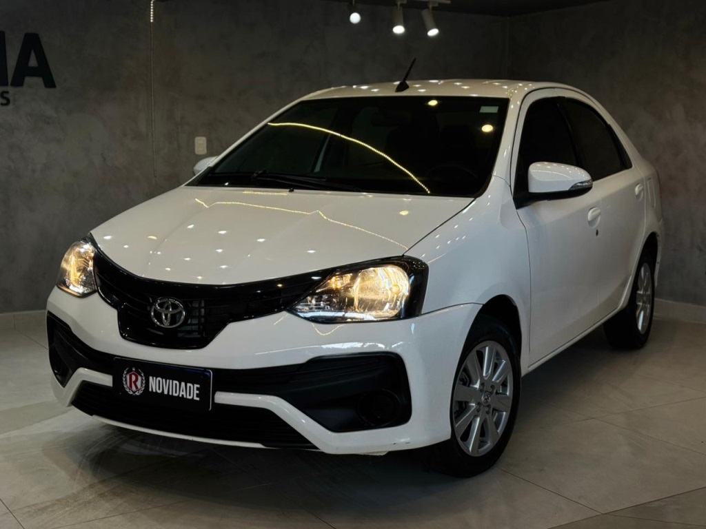 TOYOTA ETIOS