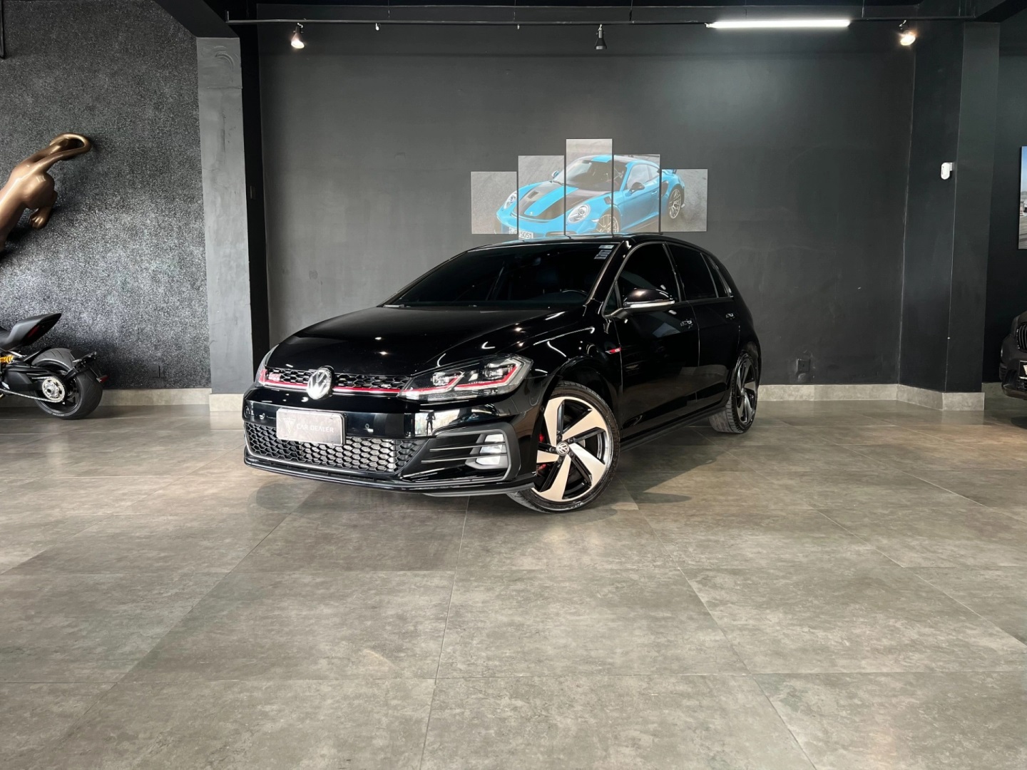 VOLKSWAGEN GOLF