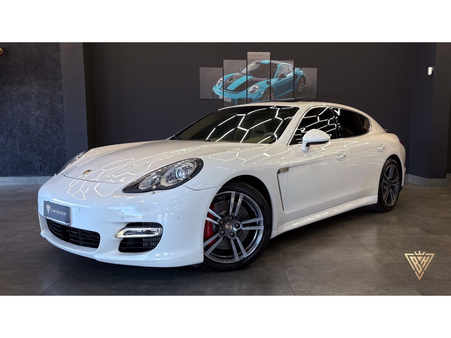 PORSCHE PANAMERA