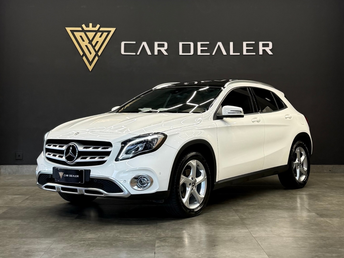 MERCEDES-BENZ GLA 200