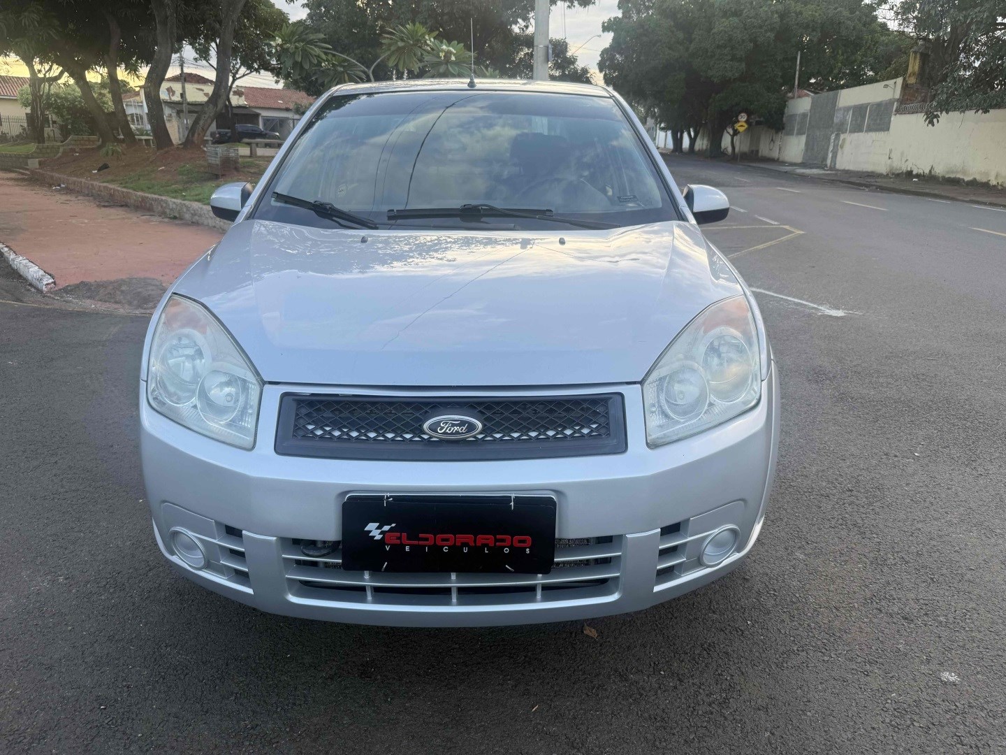 FORD FIESTA 1.6 MPI FIRST SEDAN 8V FLEX 4P MANUAL