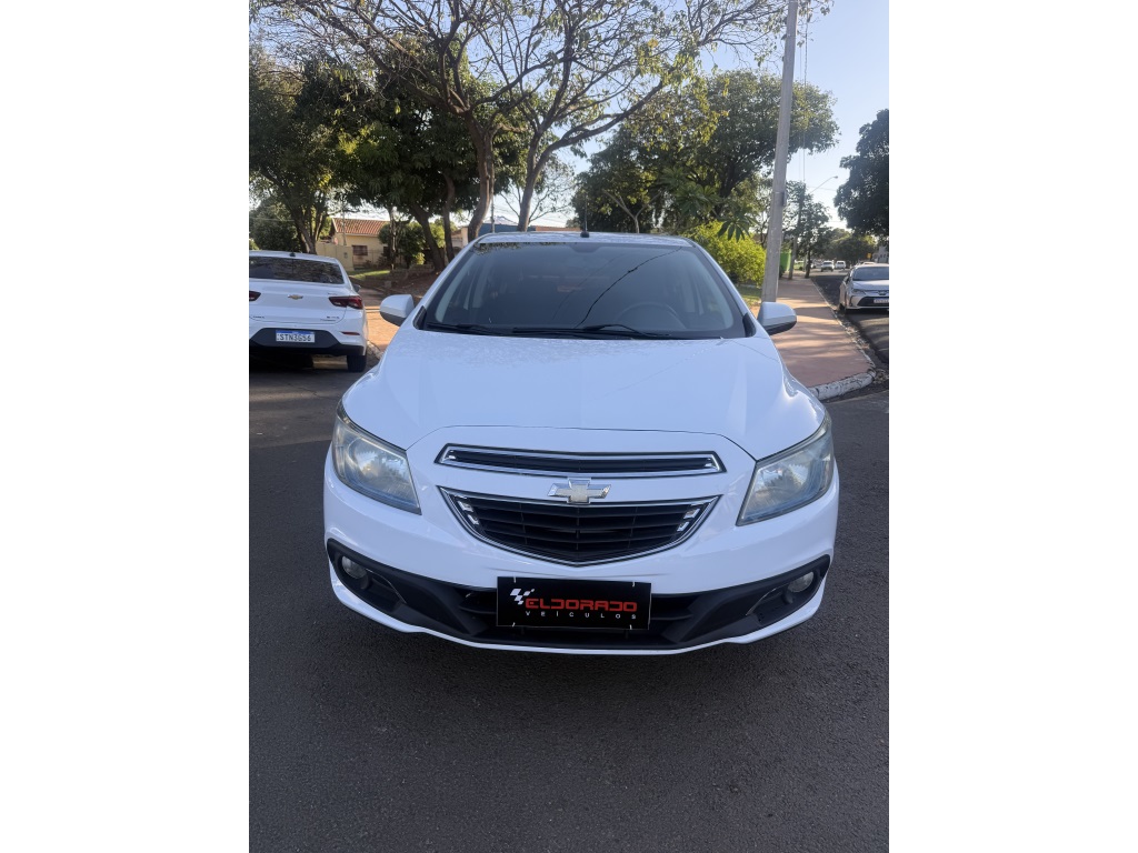CHEVROLET ONIX 1.4 MPFI LTZ 8V FLEX 4P AUTOMÁTICO