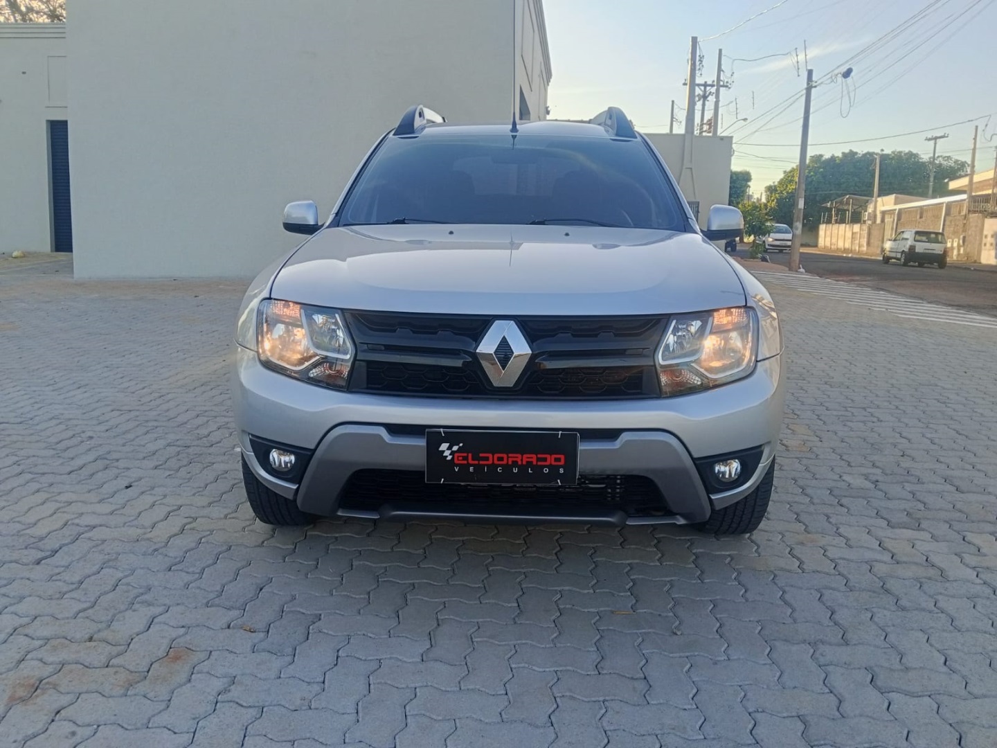 RENAULT DUSTER 2.0 DYNAMIQUE 4X2 16V FLEX 4P AUTOMÁTICO