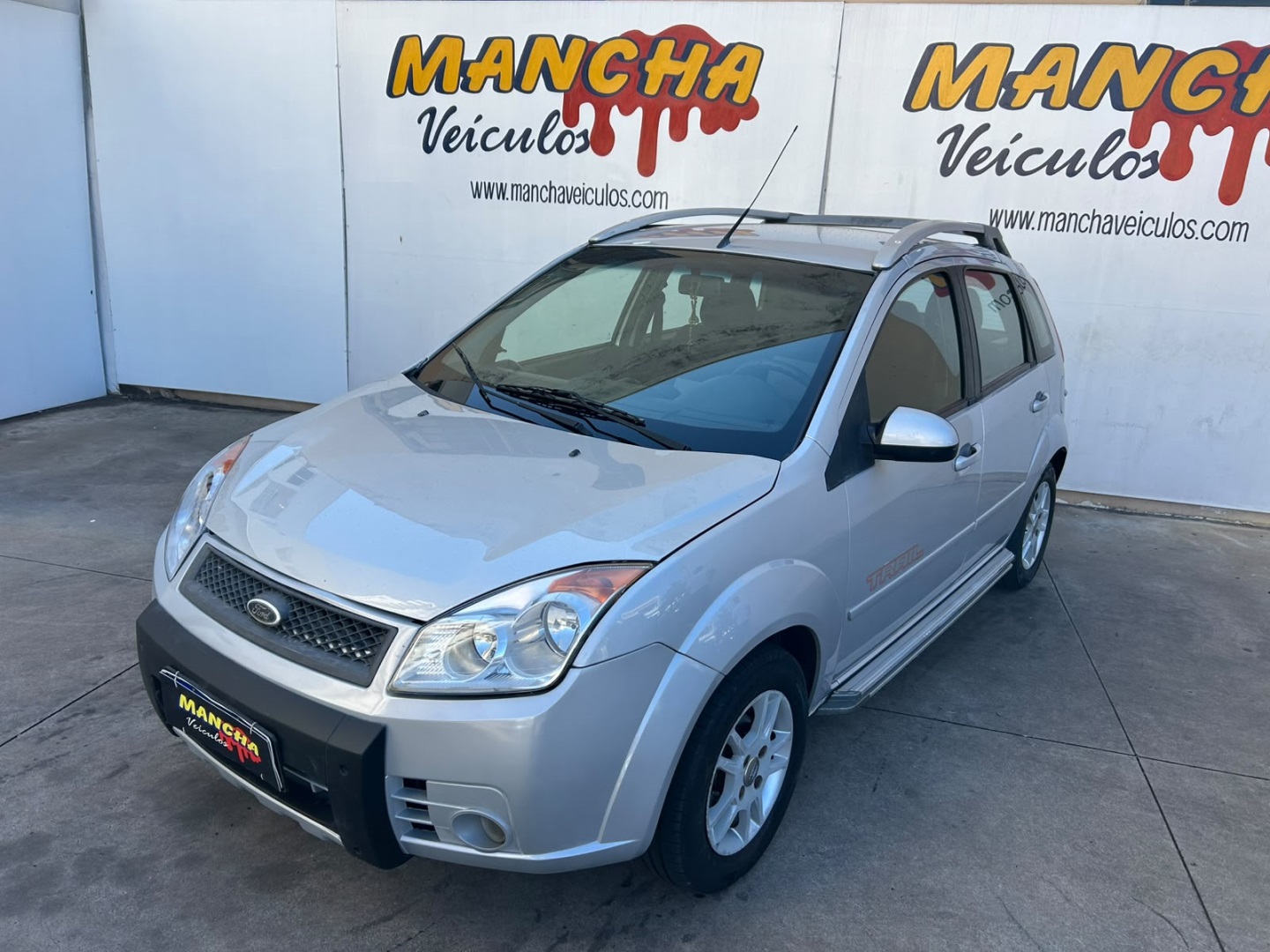 FORD FIESTA 1.0 MPI TRAIL HATCH 8V FLEX 4P MANUAL