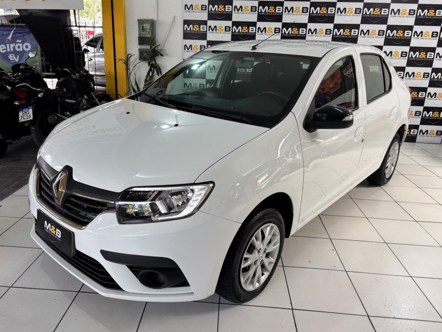 RENAULT LOGAN