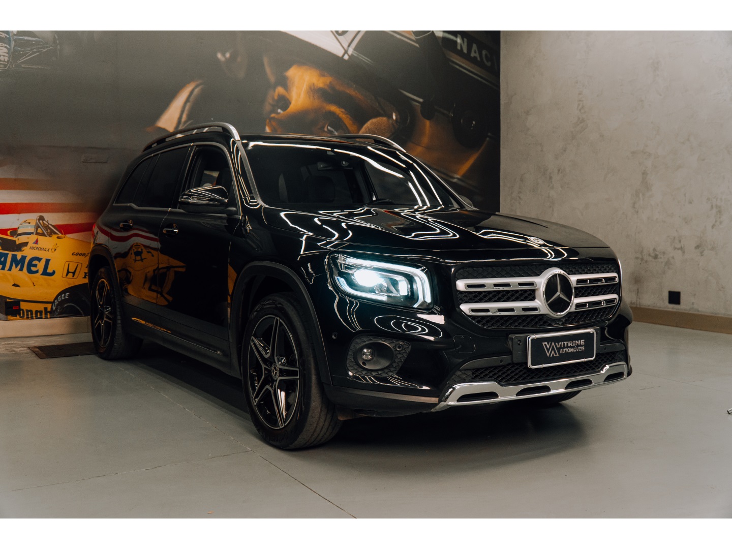 MERCEDES-BENZ GLB 200