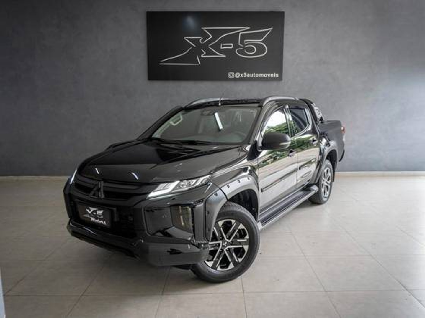 MITSUBISHI L200 TRITON