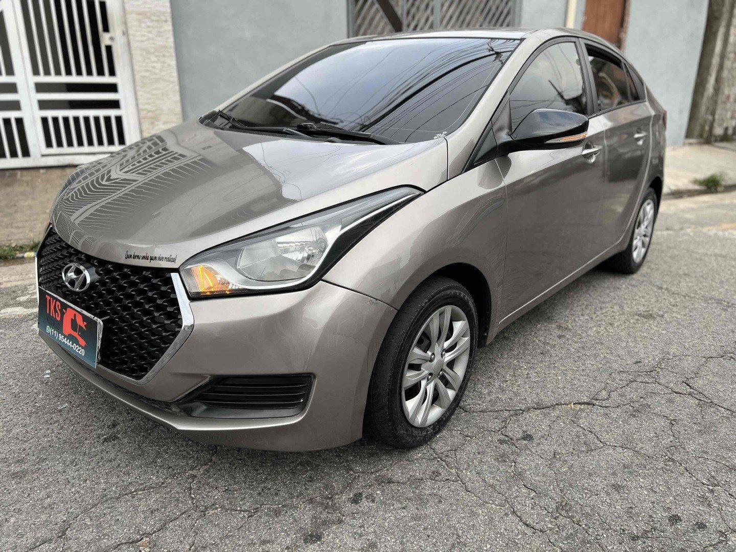 HYUNDAI HB20S