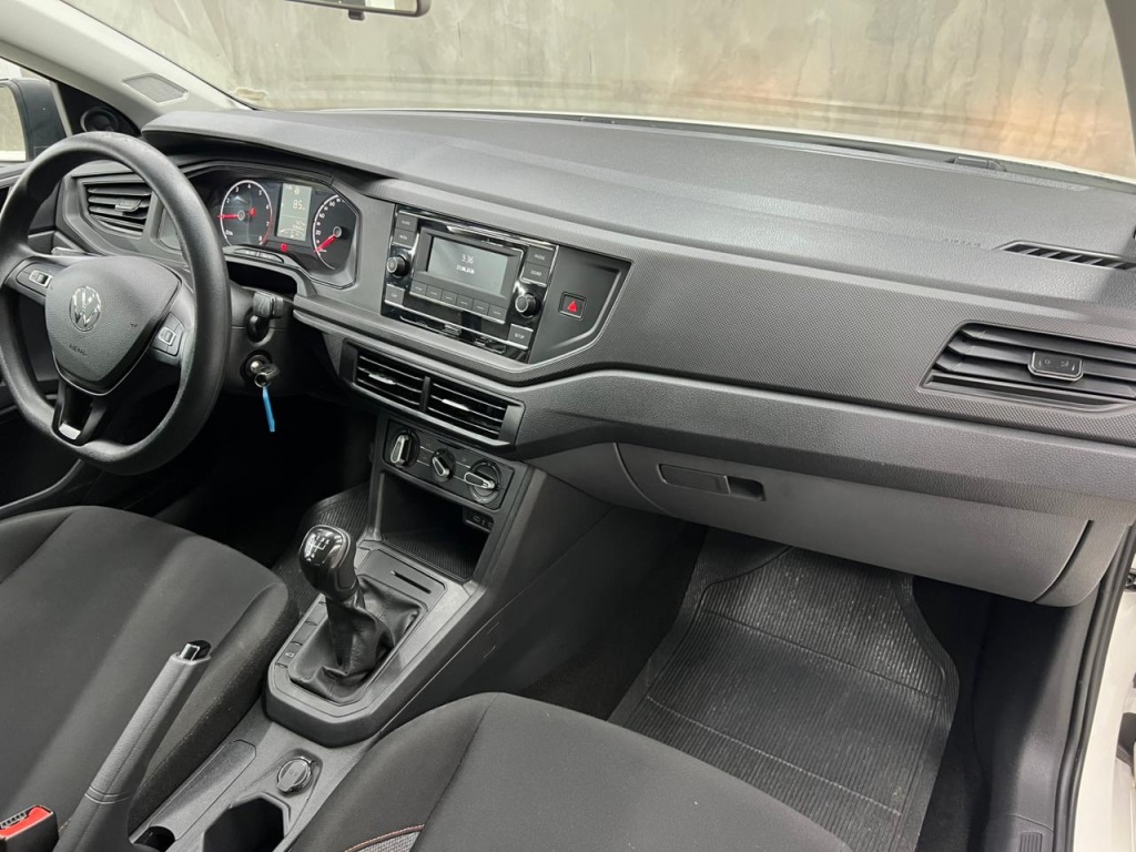 Volkswagen Polo 1.0 MPI Track Manual - foto 18