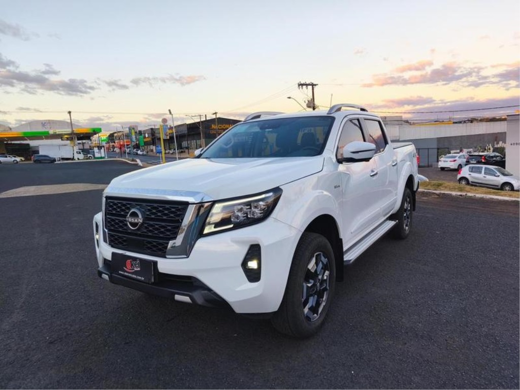 NISSAN FRONTIER 2.3 16V TURBO DIESEL PLATINUM CD 4X4 AUTOMÁTICO