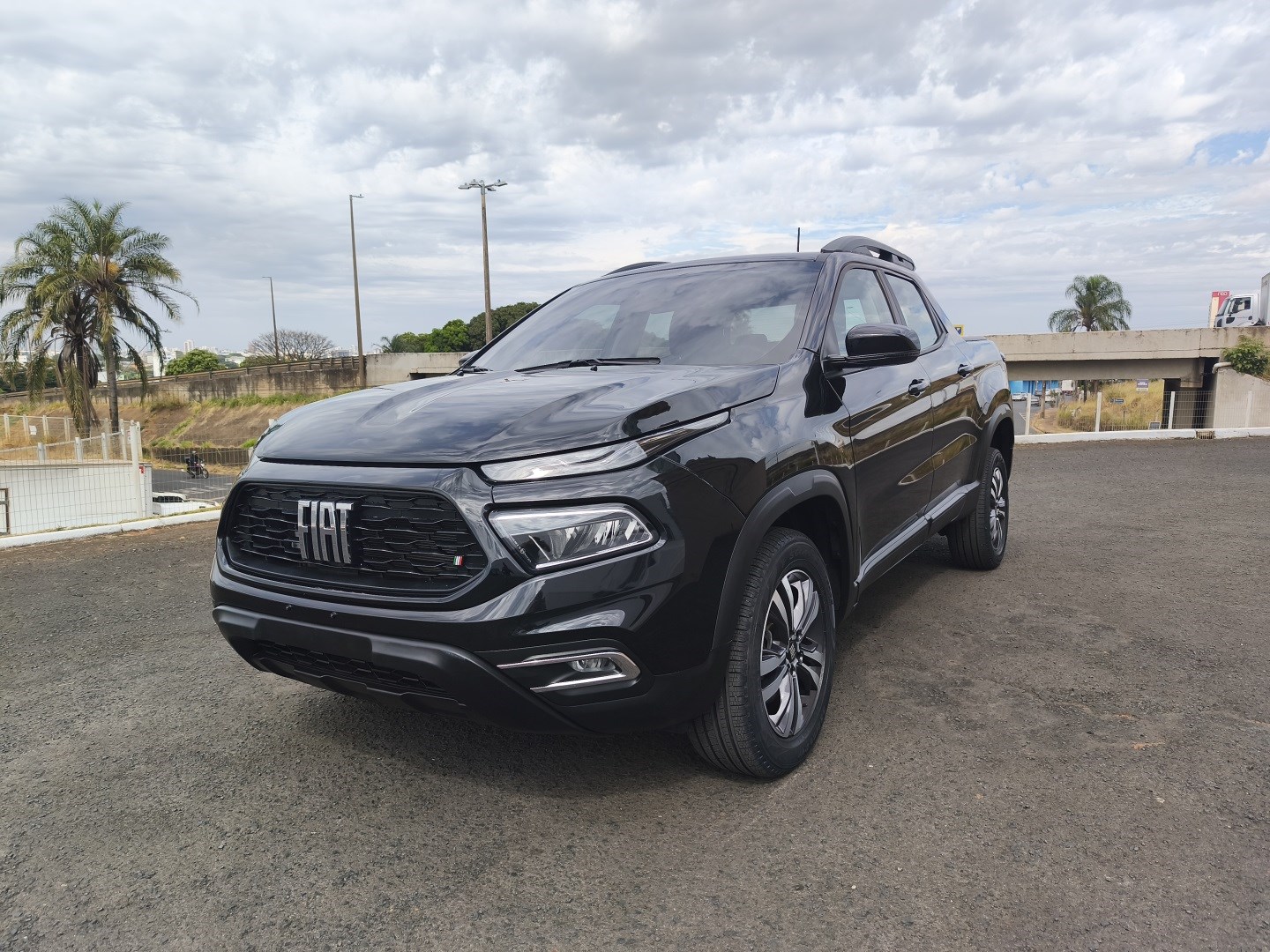 FIAT TORO 1.3 TURBO 270 FLEX FREEDOM AT6
