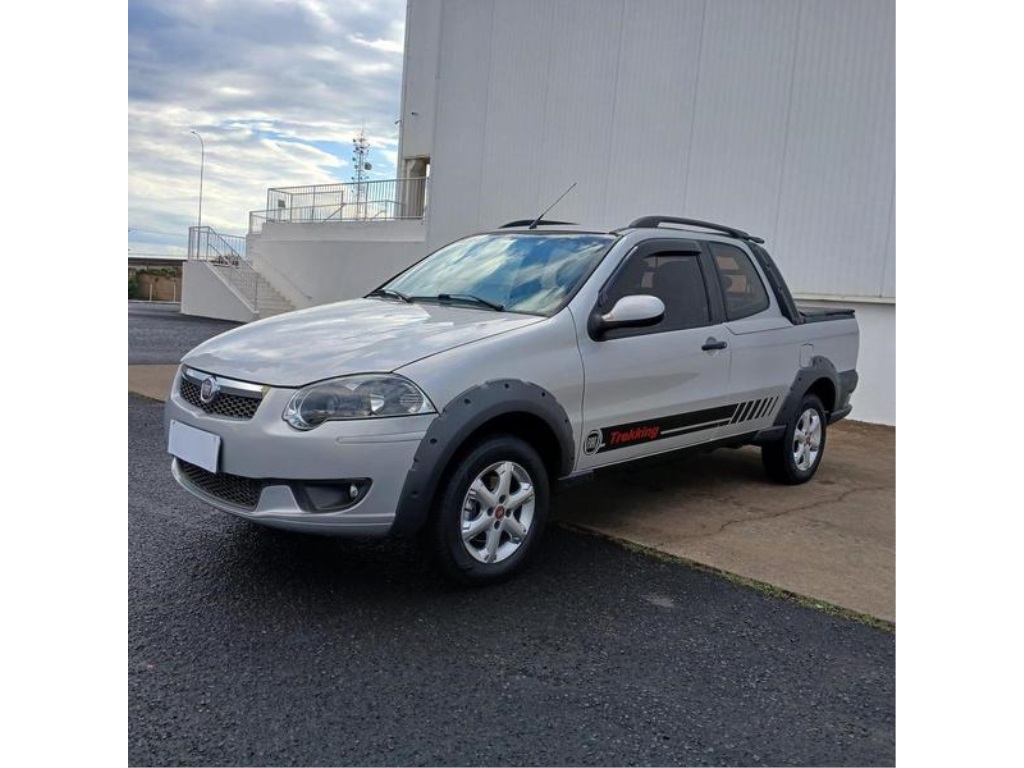 FIAT STRADA 1.6 MPI TREKKING CD 16V FLEX 2P MANUAL