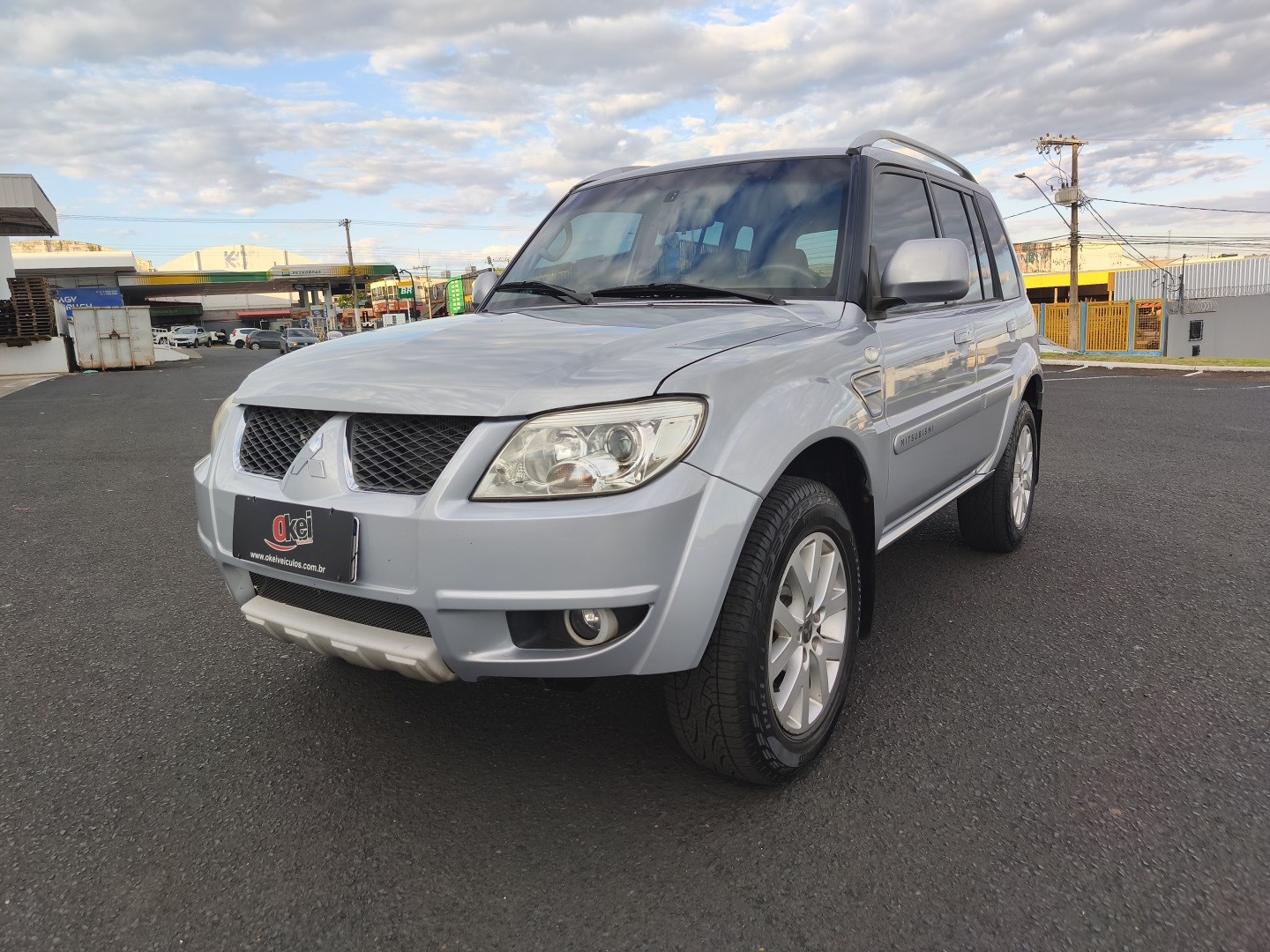 MITSUBISHI PAJERO TR4 2.0 4X2 16V 140CV FLEX 4P MANUAL