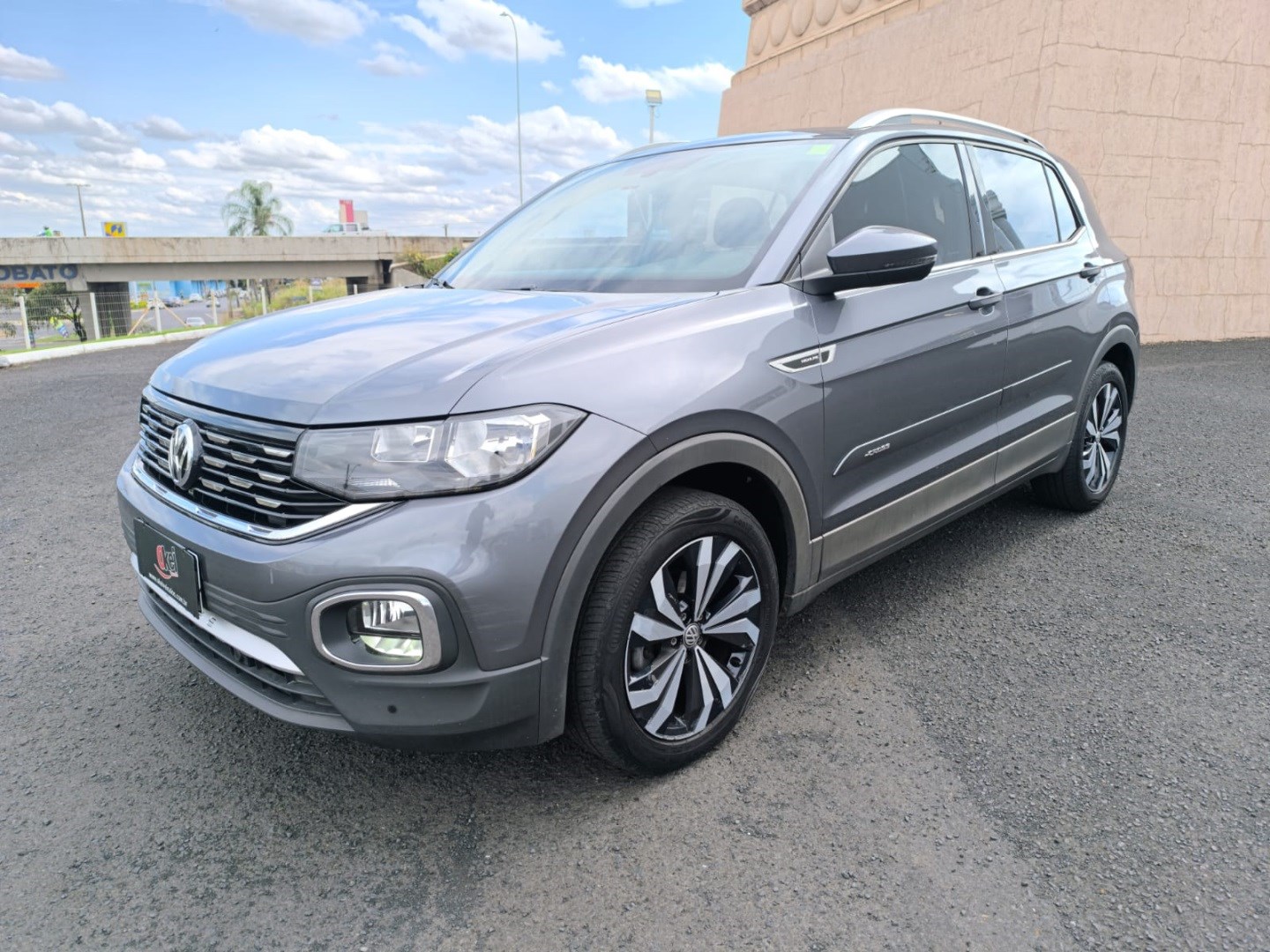 VOLKSWAGEN T-CROSS 1.4 250 TSI TOTAL FLEX HIGHLINE AUTOMÁTICO