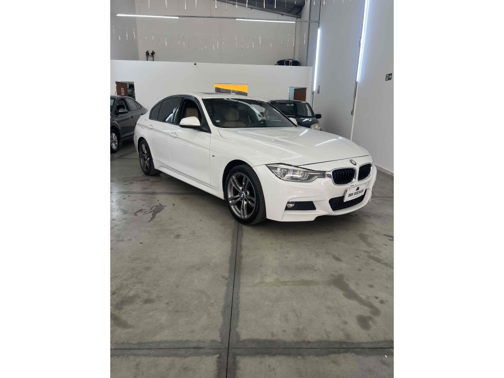 BMW 320i