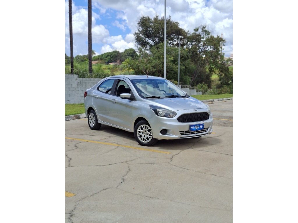 FORD KA SEDAN