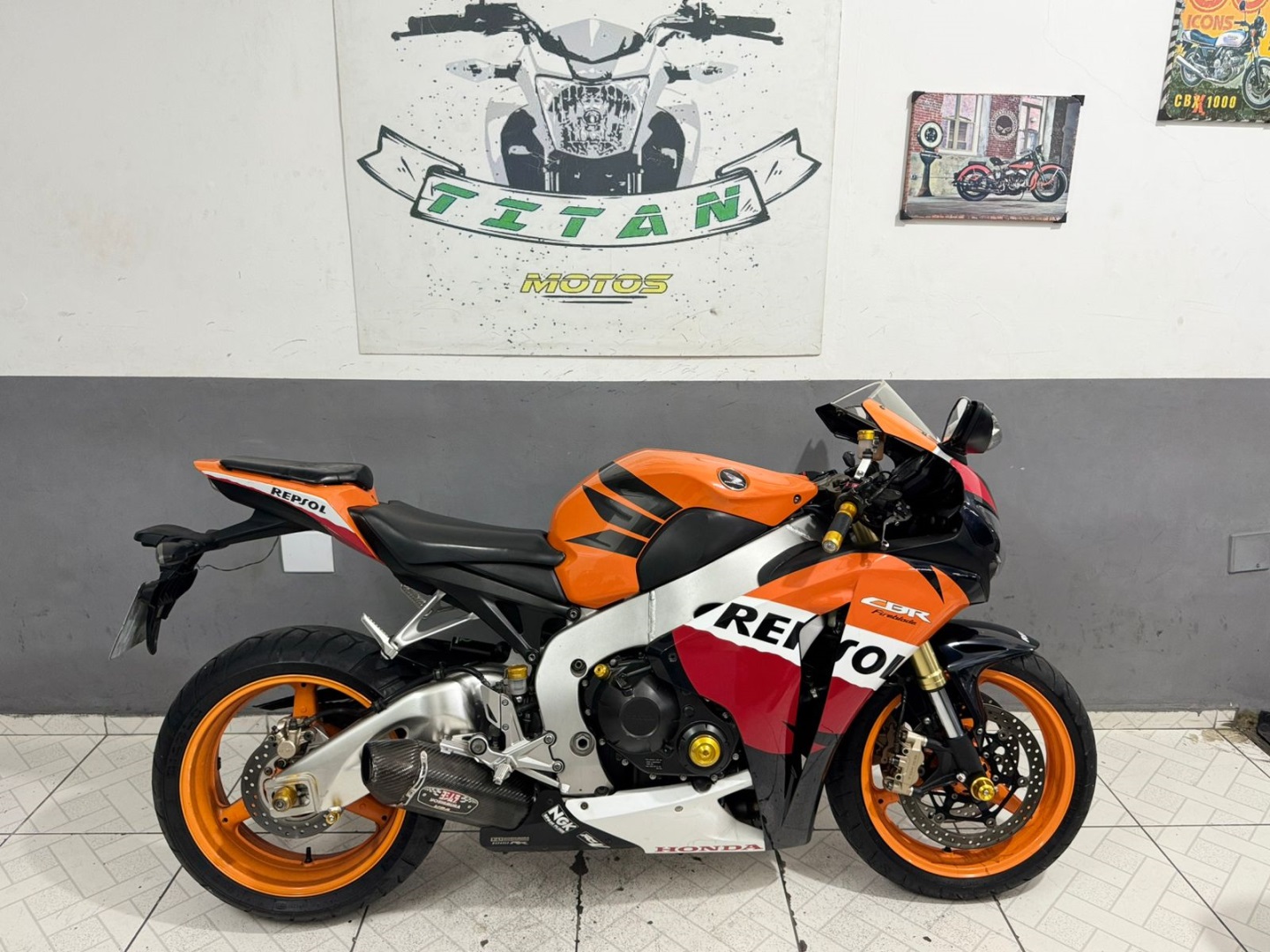 HONDA CBR 1000RR REPSOL