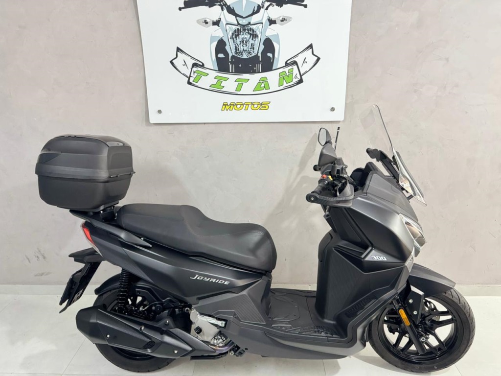DAFRA JOYRIDE 300 CC