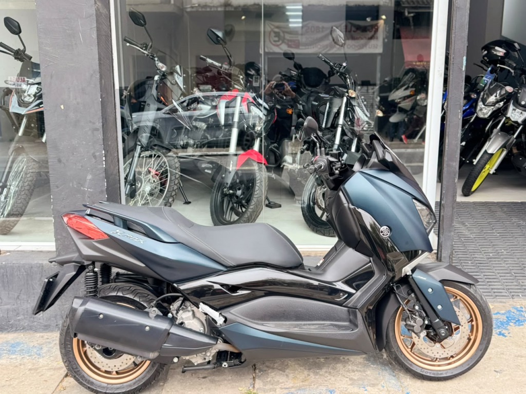 YAMAHA XMAX 250 ABS