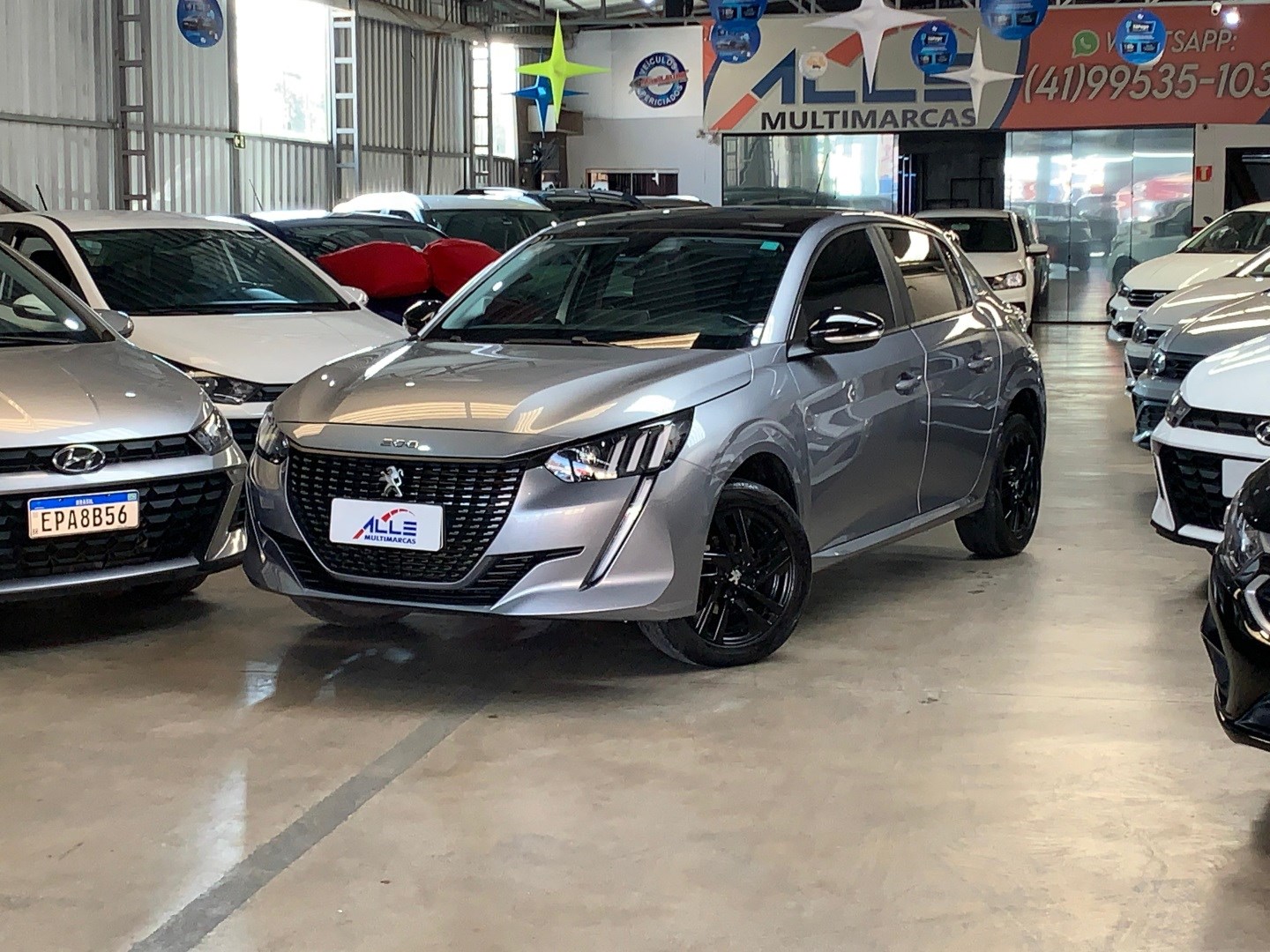 PEUGEOT 208