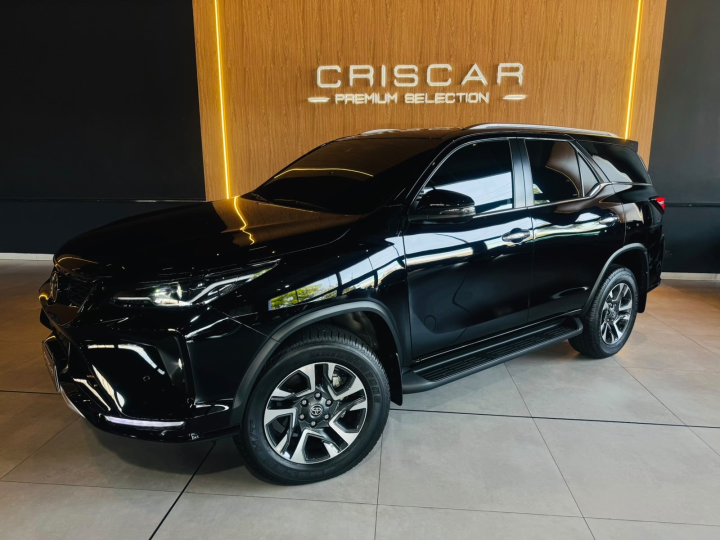 TOYOTA HILUX SW4