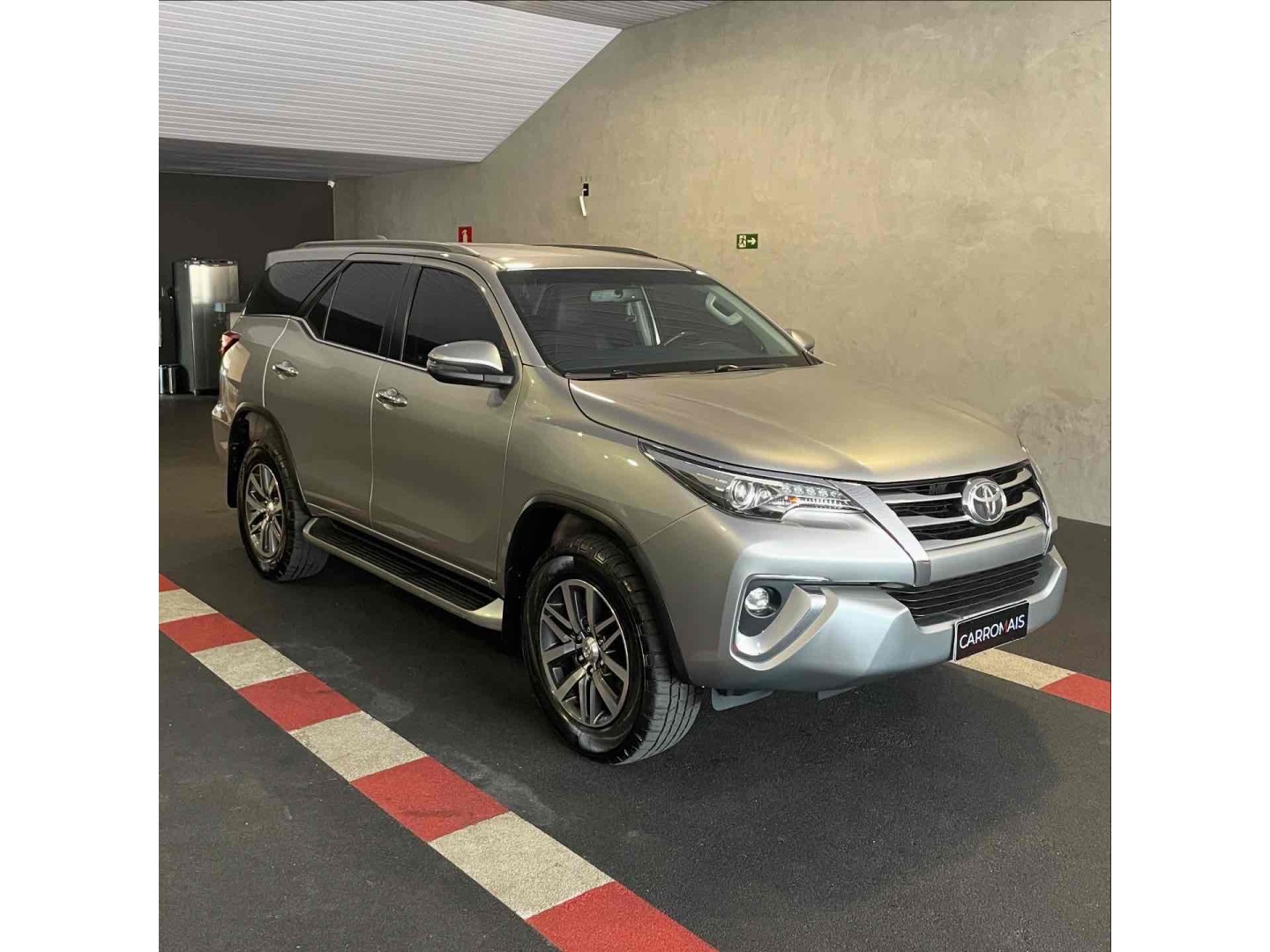 TOYOTA HILUX SW4